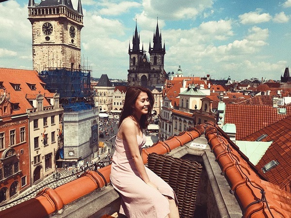 5 hot girl 'số hưởng' thường xuyên khoe ảnh xinh đẹp ở trời Tây