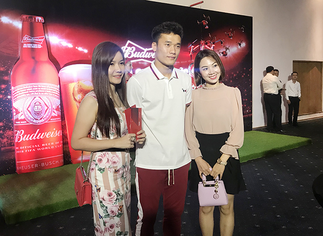 Thủ môn Bùi Tiến Dũng, Hà Đức Chinh