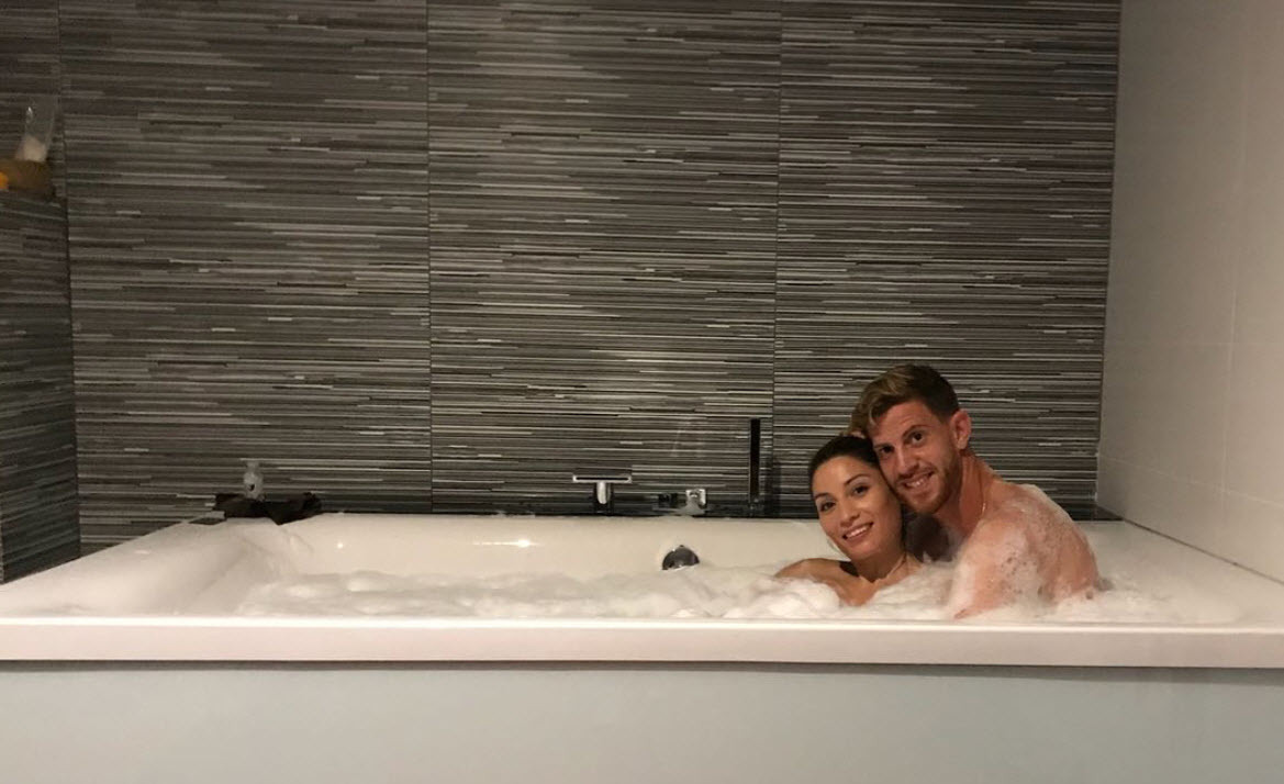 Argentina loạn to: Người hộ đê, kẻ khoe ảnh nóng