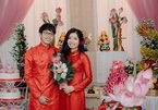 Đám cưới tràn ngập sắc hoa của quản lý Chi Pu