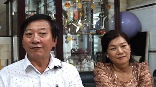 Bố mẹ Quốc Cơ - Quốc Nghiệp