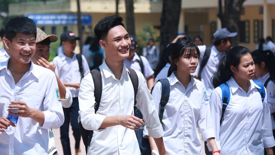 Đề thi môn Toán vào lớp 10 tại Hà Nội năm 2018