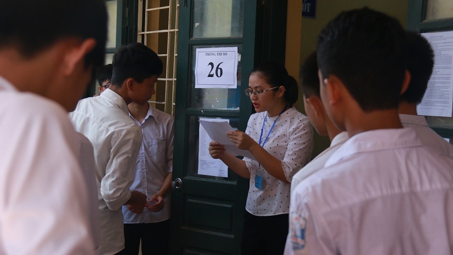 Không chỉ đề Văn, đề Toán thi vào lớp 10 Hà Nội cũng bị lọt ra ngoài