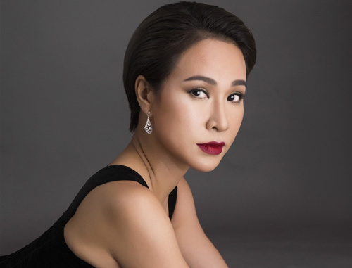 Uyên Linh, Văn Mai Hương- làn gió mới đêm pháo hoa Đà Nẵng