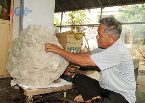 Mua hòn đá vệ đường 50 ngàn, người đàn ông Nam Định được báu vật 5 tỷ Da-mui-thom