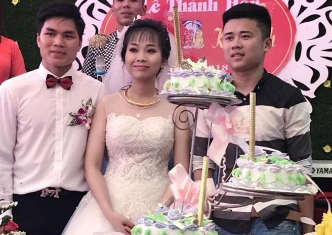 Chú rể Thanh Hoá được mừng cưới bằng 3 bao tải thóc