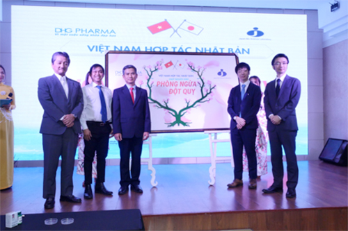 Chuyên gia Nhật chia sẻ về phòng chống đột quỵ