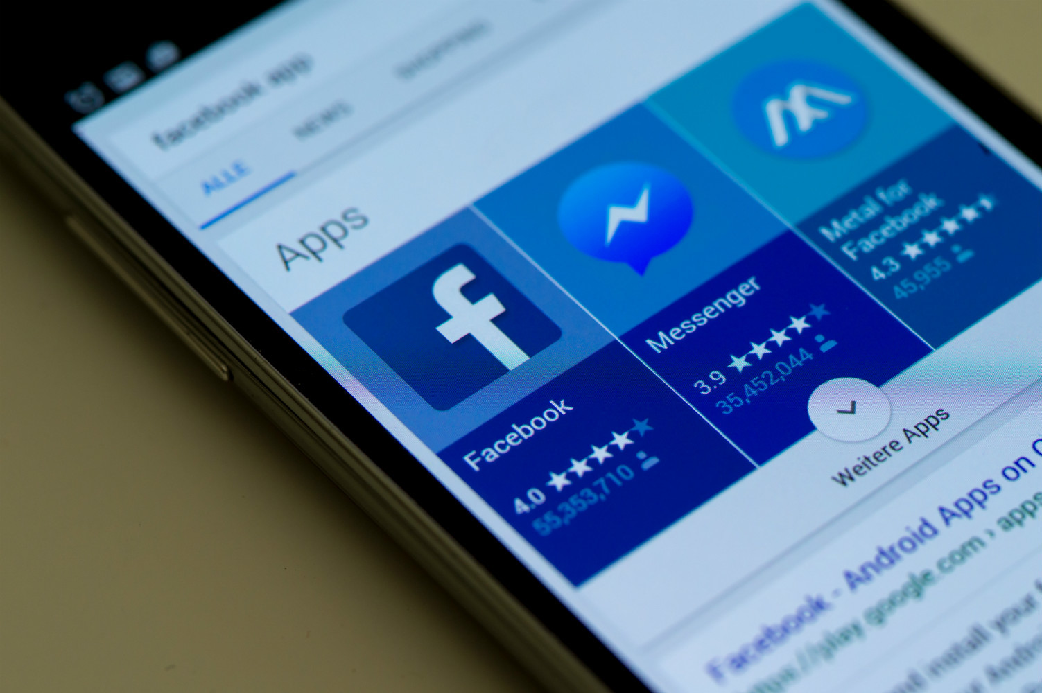 Vì sao Facebook lén chia sẻ dữ liệu người dùng cho Huawei?