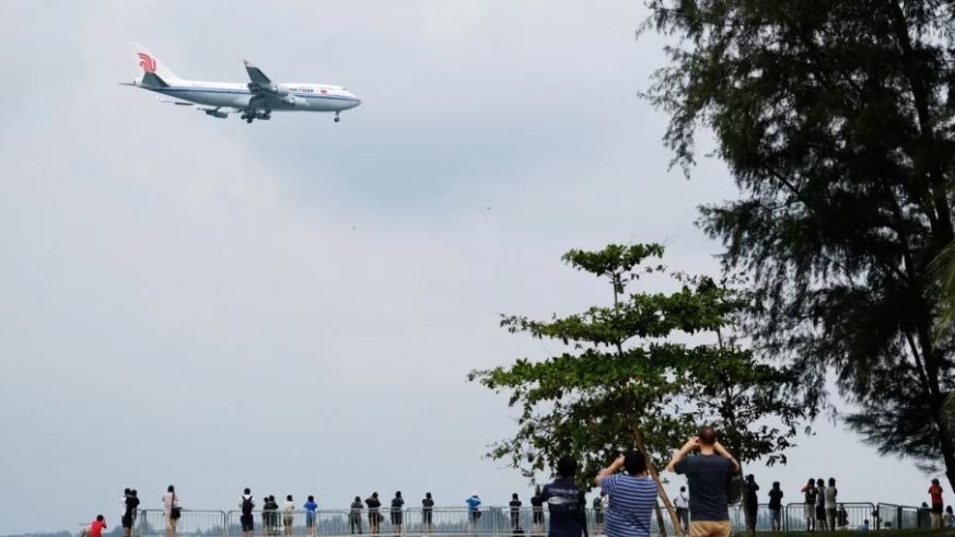 Hé lộ hành trình bí mật của chuyên cơ chở Kim Jong Un tới Singapore