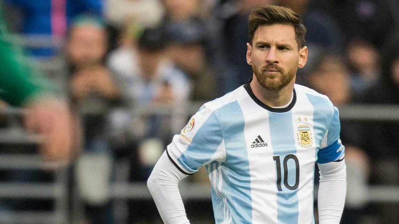 Messi lấp lửng chia tay Argentina sau World Cup 2018