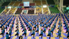 Hơn 1.000 người đồng diễn Yoga tại Hà Nội