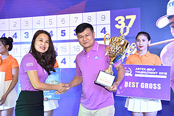 Golfer Đường Ngọc Dương vô địch Artex Golf Tournament 2018