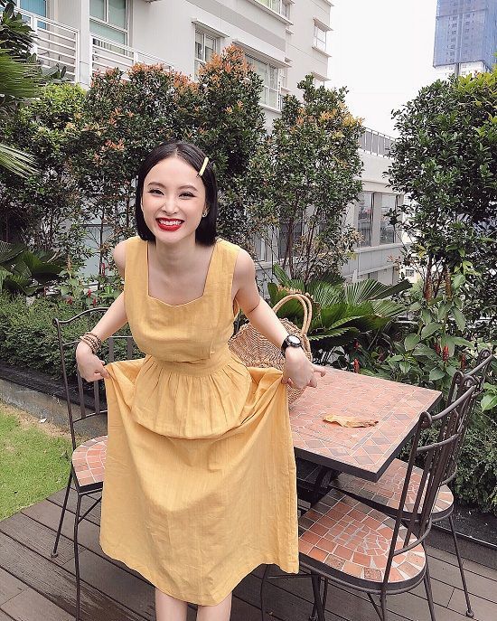 {title} BTV Mai Ngọc ‘ốm sưng vù mặt’ vẫn cười tươi bên HLV Park Hang Seo