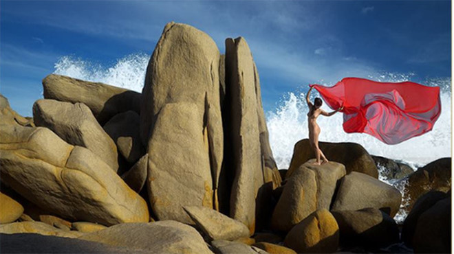 Ảnh khỏa thân nghệ thuật của Thái Phiên được triển lãm