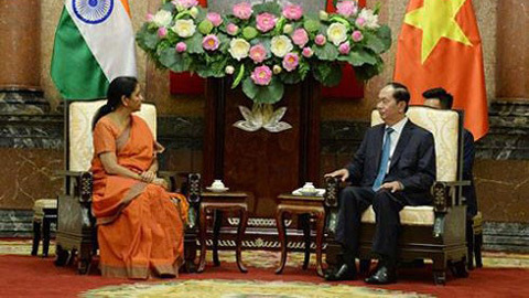Ấn Độ mong muốn hợp tác với Việt Nam trong công nghiệp quốc phòng