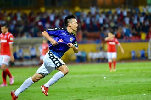 Hà Nội 2-1 Than Quảng Ninh: Văn Quyết lập công