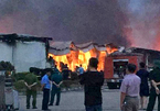 Phú Thọ: Cháy dữ dội ở khu công nghiệp Thụy Vân từ đêm đến sáng