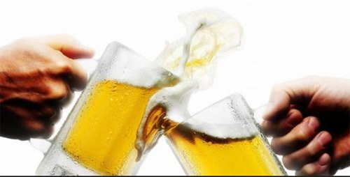 Cách ‘né’ rối loạn tiêu hóa khi uống rượu bia của người Nhật
