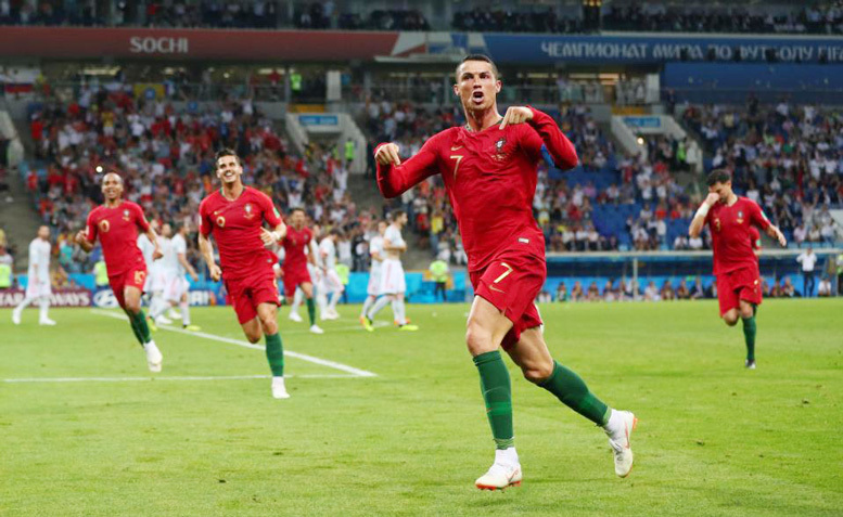 Ronaldo ghi hat-trick lịch sử: Đẳng cấp siêu sao!