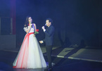 Hoa hậu Mỹ Linh gây bất ngờ khi song ca cùng Dương Triều Vũ