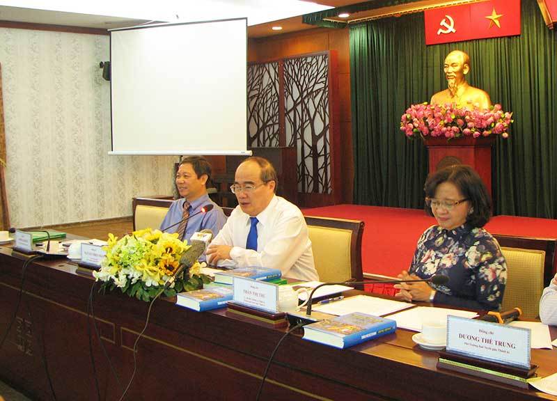 Tọa đàm báo chí: Thay phê phán bằng giải pháp