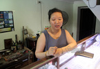 Táo tợn giật phăng túi nhẫn từ tay chủ tiệm vàng ở Hà Nội
