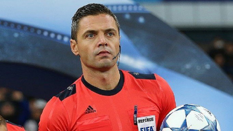 Điều ít biết về 'trọng tài thép' điển trai nhất World Cup 2018
