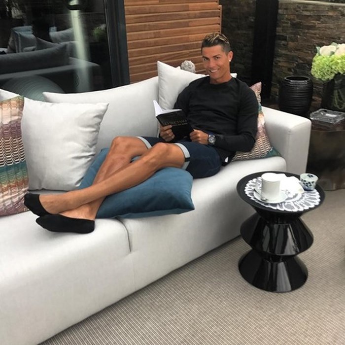 Choáng ngợp trước sự giàu có của Cristiano Ronaldo