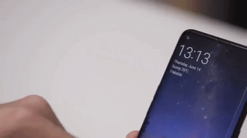 Đẹp hơn iPhone X, nhưng Oppo Find X mong manh, dễ vỡ