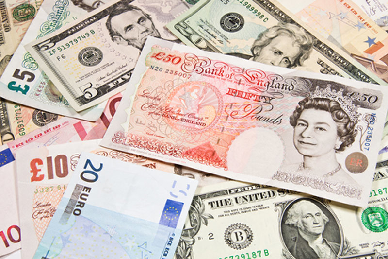 Tỷ giá ngoại tệ ngày 18/8: USD lần đầu giảm, Yên Nhật tăng