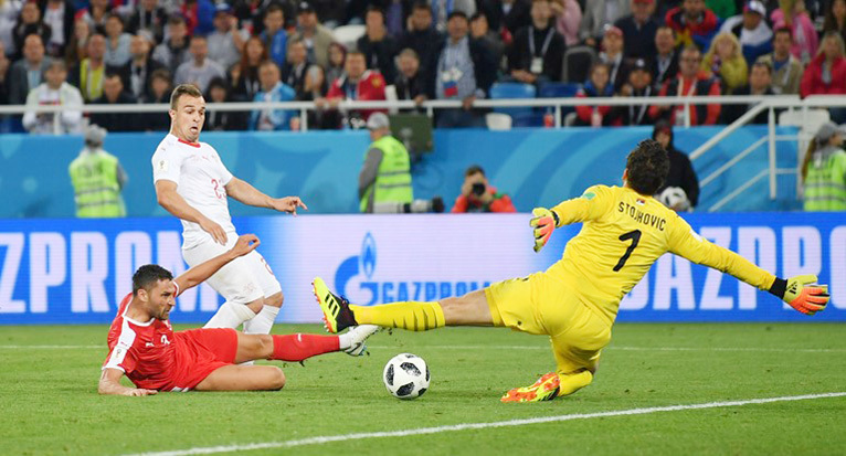 Thụy Sĩ ngược dòng ngoạn mục hạ Serbia