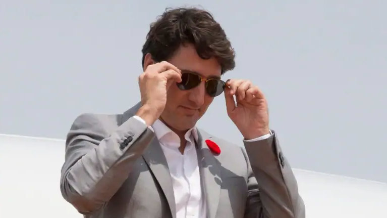 Thủ tướng Canada bị phạt tiền vì chậm khai báo quà hơn 3,4 triệu đồng