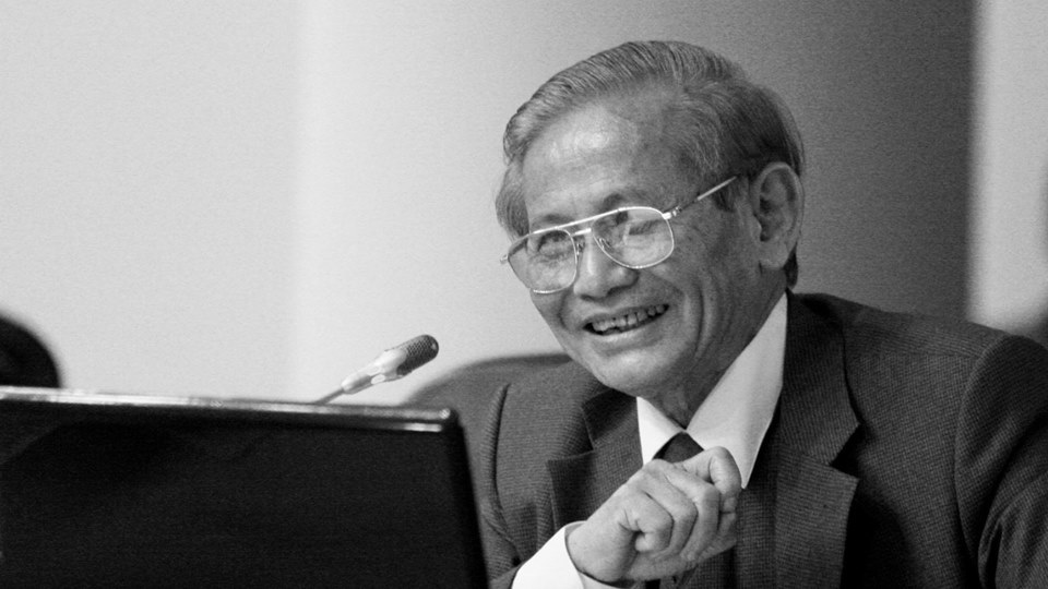 Học trò tiếc nhớ GS Phan Huy Lê, người dẫn dắt sử học nửa thế kỷ