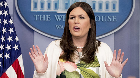 Thư ký báo chí Nhà Trắng bị nhà hàng từ chối phục vụ vì ông Trump