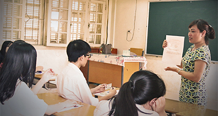 Học trò sinh năm 2000 bắt đầu thi tốt nghiệp