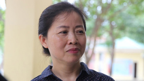 Con trai làm giảng viên, mẹ mới bắt đầu thi đại học
