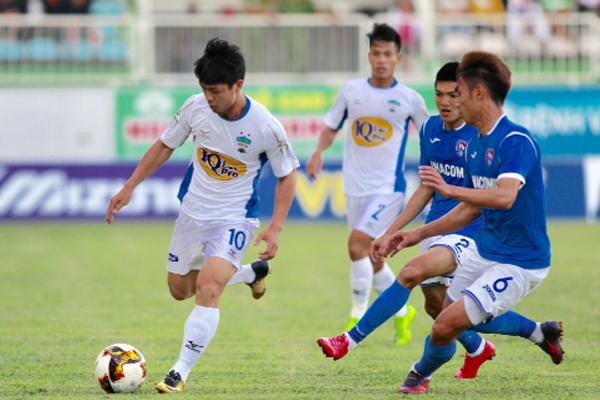 HAGL vs Than Quảng Ninh: Công Phượng, Xuân Trường bị chê yếu vì World Cup