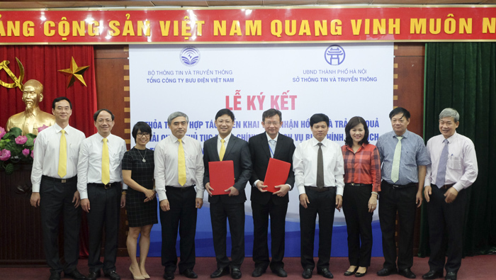 Hà Nội sẽ giải quyết thủ tục hành chính qua dịch vụ bưu chính công ích