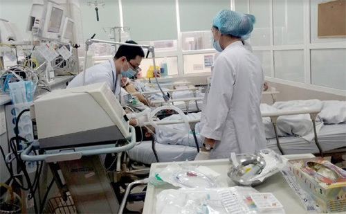Chưa thể giải quyết ‘tiền giường cao hơn tiền thuốc’