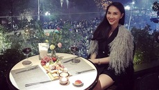 Hoa khôi Báo chí 2016 là 'tiểu thư', sống trong hàng hiệu, xe sang? Hoa khôi Báo chí 2016 là 'tiểu thư', sống trong hàng hiệu, xe sang?