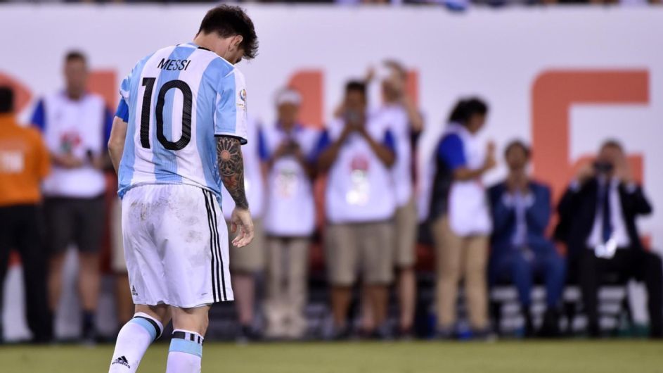 Bốc quẻ Pháp vs Argentina: Lo cho Messi...
