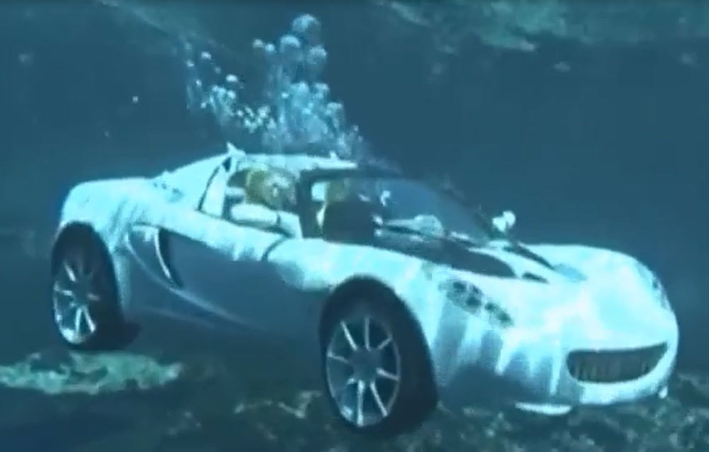 Ôtô thể thao chạy dưới nước giá 2 triệu USD