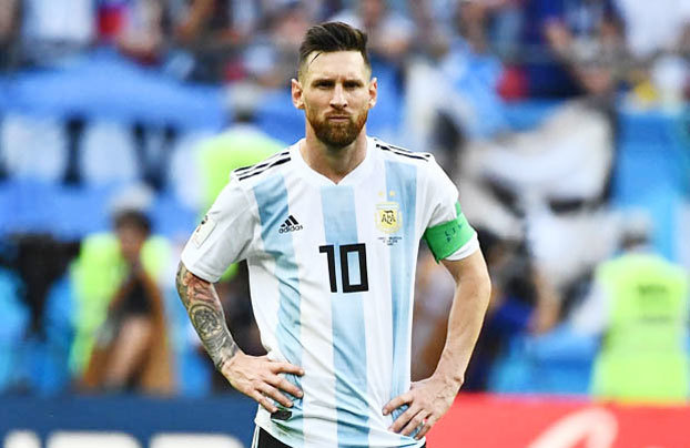 Thua bẽ bàng, Messi giã từ màu áo tuyển Argentina