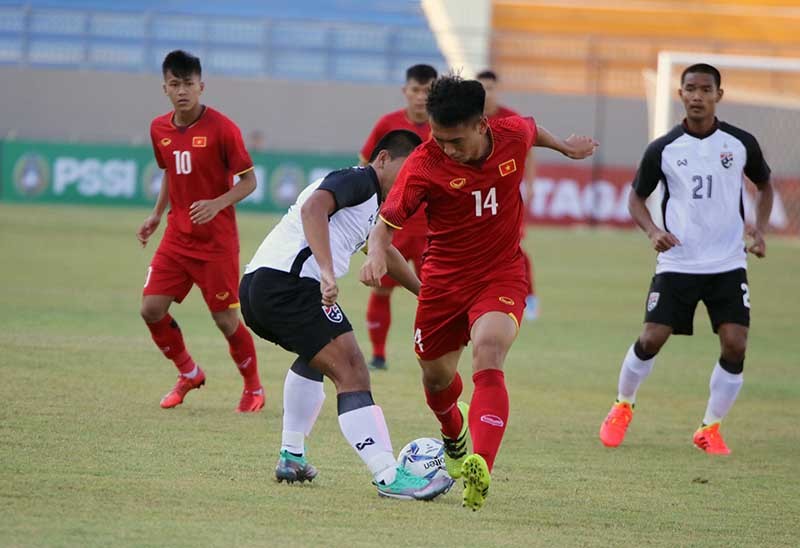 Phung phí cơ hội, U19 Việt Nam chia điểm với U19 Thái Lan