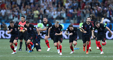 Croatia đoạt vé tứ kết sau màn 