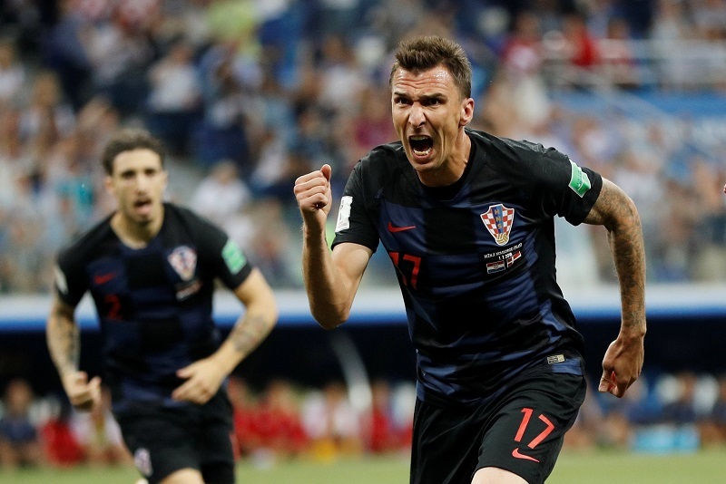 MU lấy sao World Cup của Croatia, Ronaldo ký 4 năm Juventus