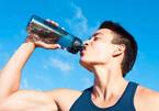 Nắng nóng, uống 10 chai nước mỗi ngày, người đàn ông bị ngộ độc nghiêm trọng