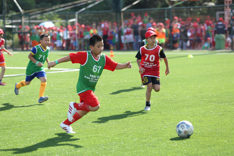 Huỳnh Đức, Phan Thanh Bình đãi vàng cho bóng đá Việt
