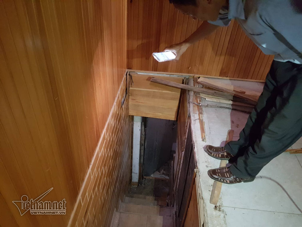 Hầm trú ẩn của trùm ma túy Nguyễn Văn Thuận trong ngôi nhà kỳ lạ