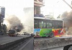 Hà Nội: Xe buýt đang lưu thông bất ngờ bốc cháy nghi ngút
